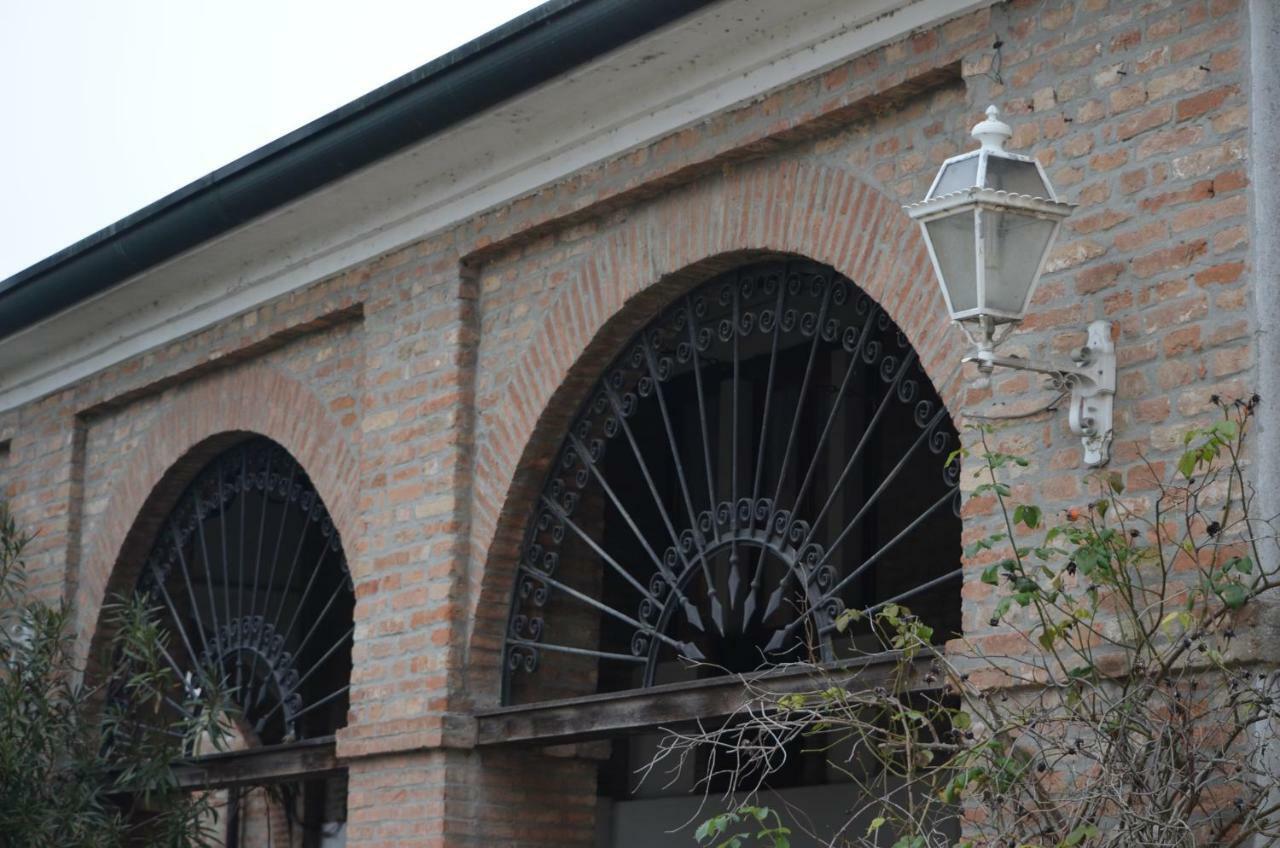 Agriturismo Cipolli E Podo Corte Carlini Mantova Eksteriør billede