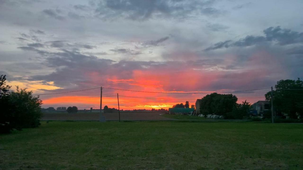 Agriturismo Cipolli E Podo Corte Carlini Mantova Eksteriør billede